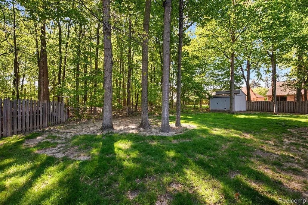 17840 Christine Boulevard N Clinton Charter Township MI 48038