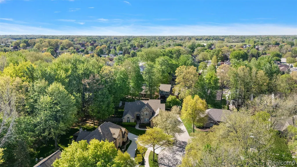 17840 Christine Boulevard N Clinton Charter Township MI 48038