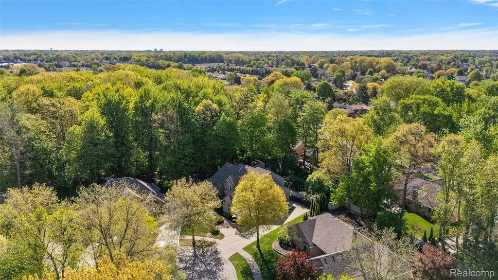 17840 Christine Boulevard N Clinton Charter Township MI 48038