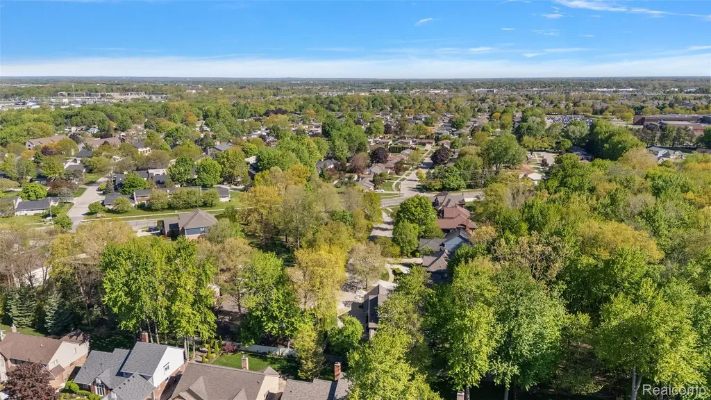 17840 Christine Boulevard N Clinton Charter Township MI 48038