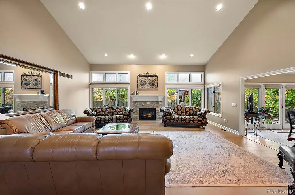 17840 Christine Boulevard N Clinton Charter Township MI 48038