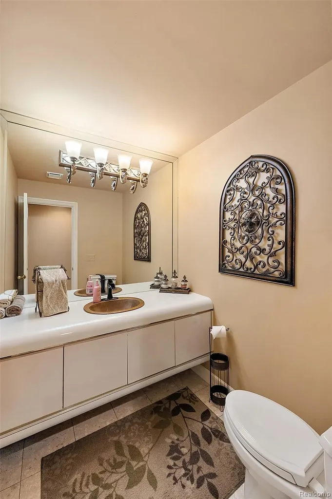 17840 Christine Boulevard N Clinton Charter Township MI 48038