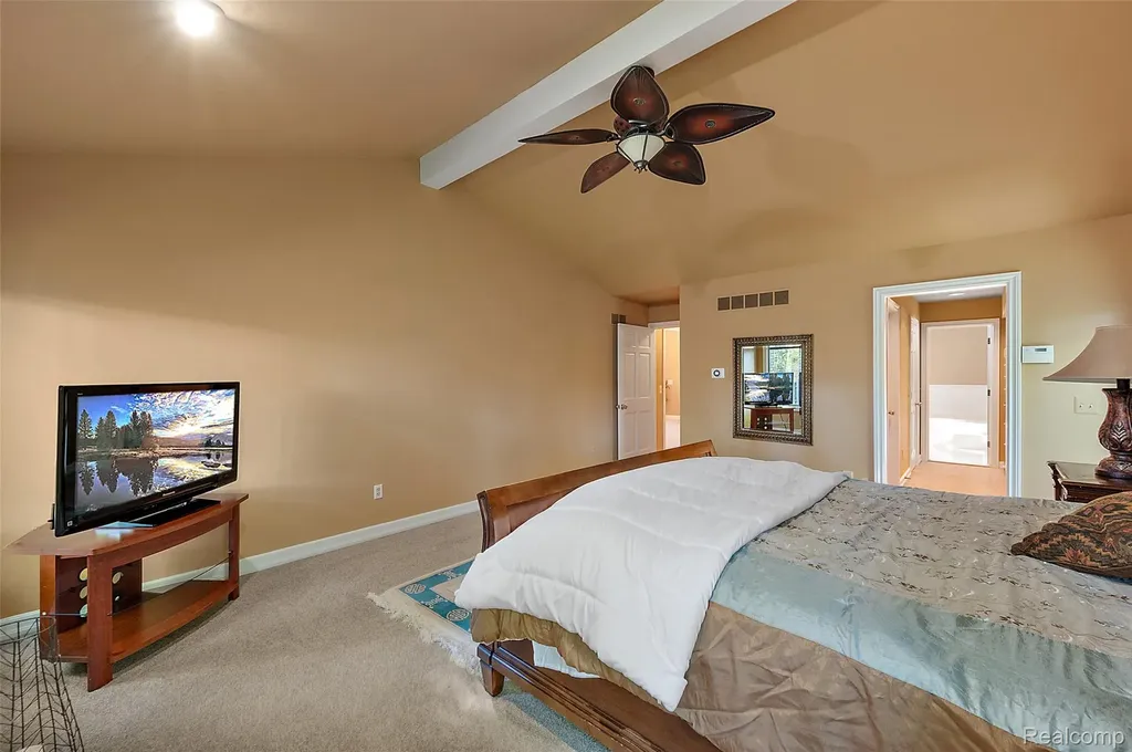 17840 Christine Boulevard N Clinton Charter Township MI 48038