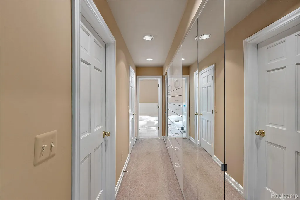 17840 Christine Boulevard N Clinton Charter Township MI 48038