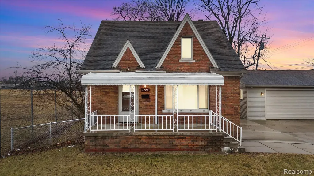 1925 Anne Avenue Lincoln Park City MI 48146