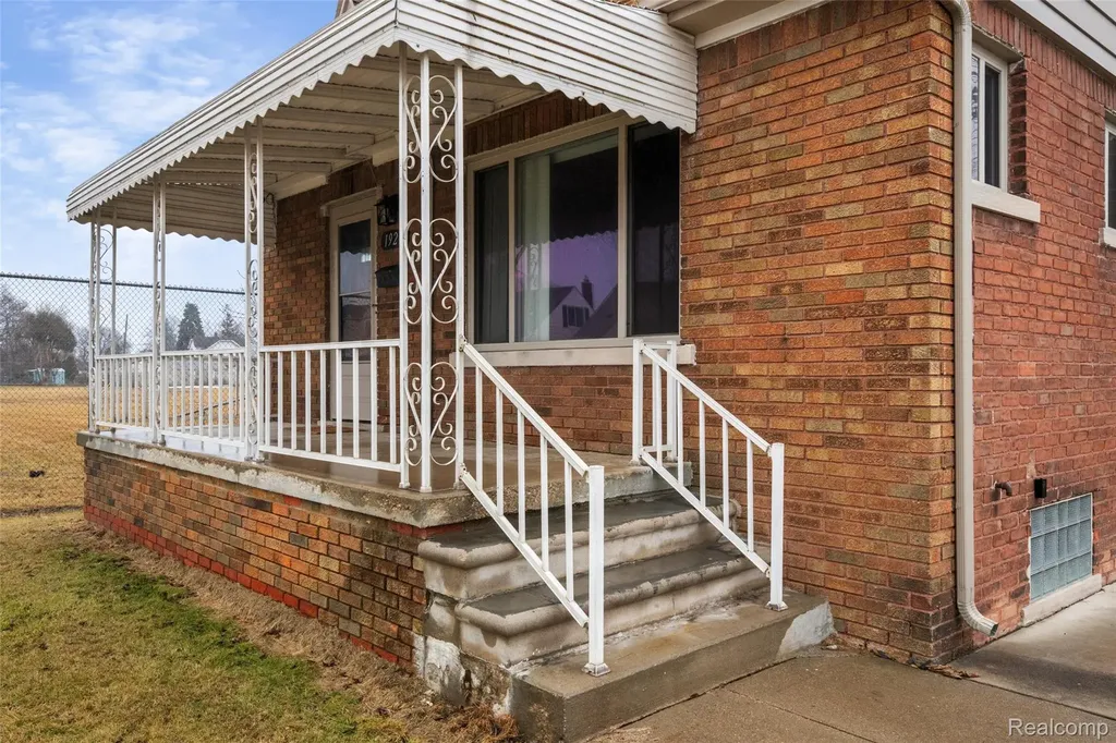 1925 Anne Avenue Lincoln Park City MI 48146