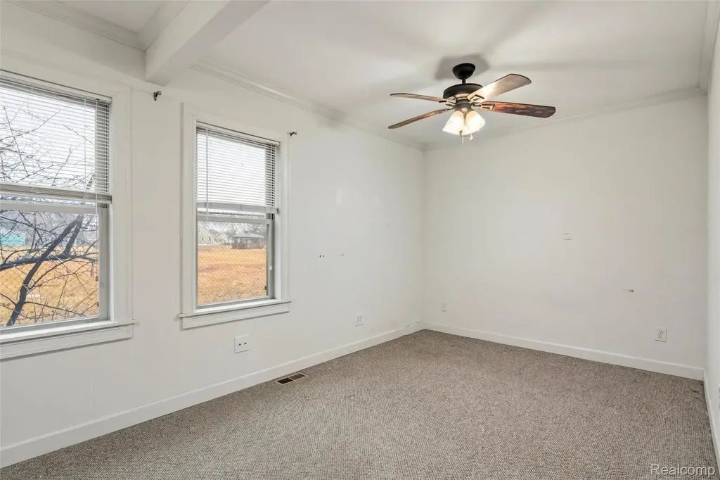1925 Anne Avenue Lincoln Park City MI 48146