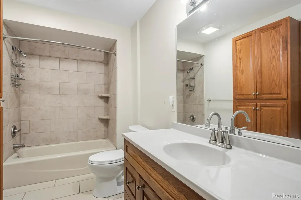 1925 Anne Avenue Lincoln Park City MI 48146