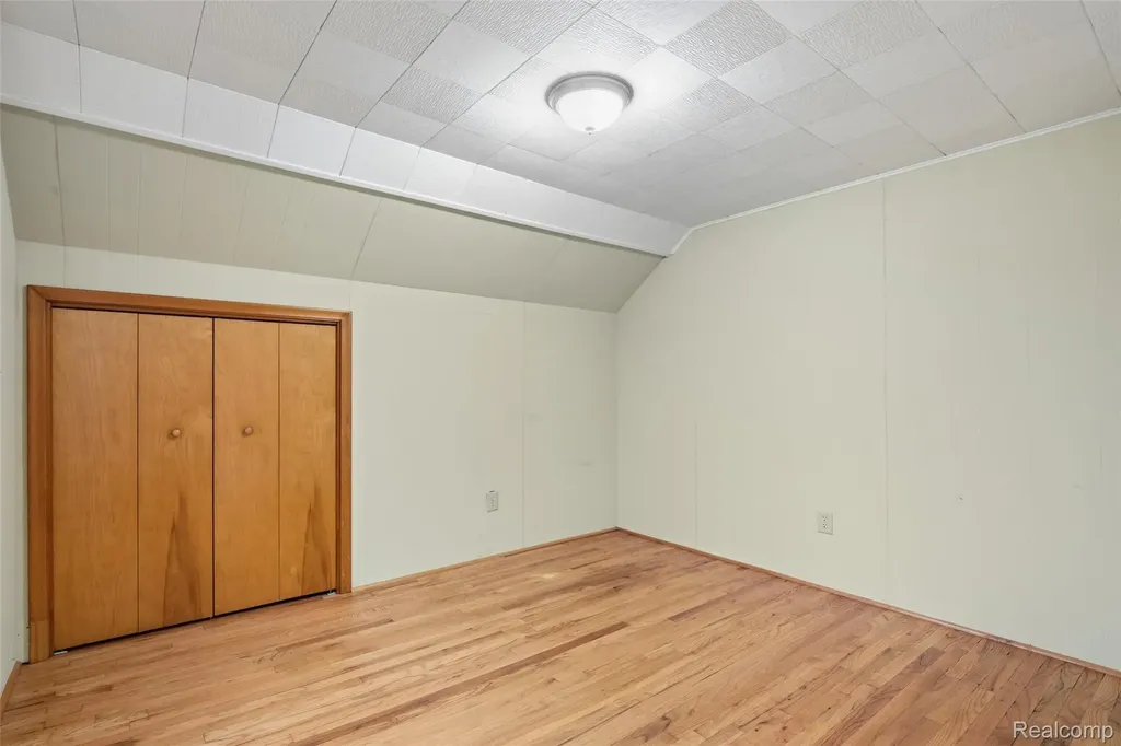 1925 Anne Avenue Lincoln Park City MI 48146