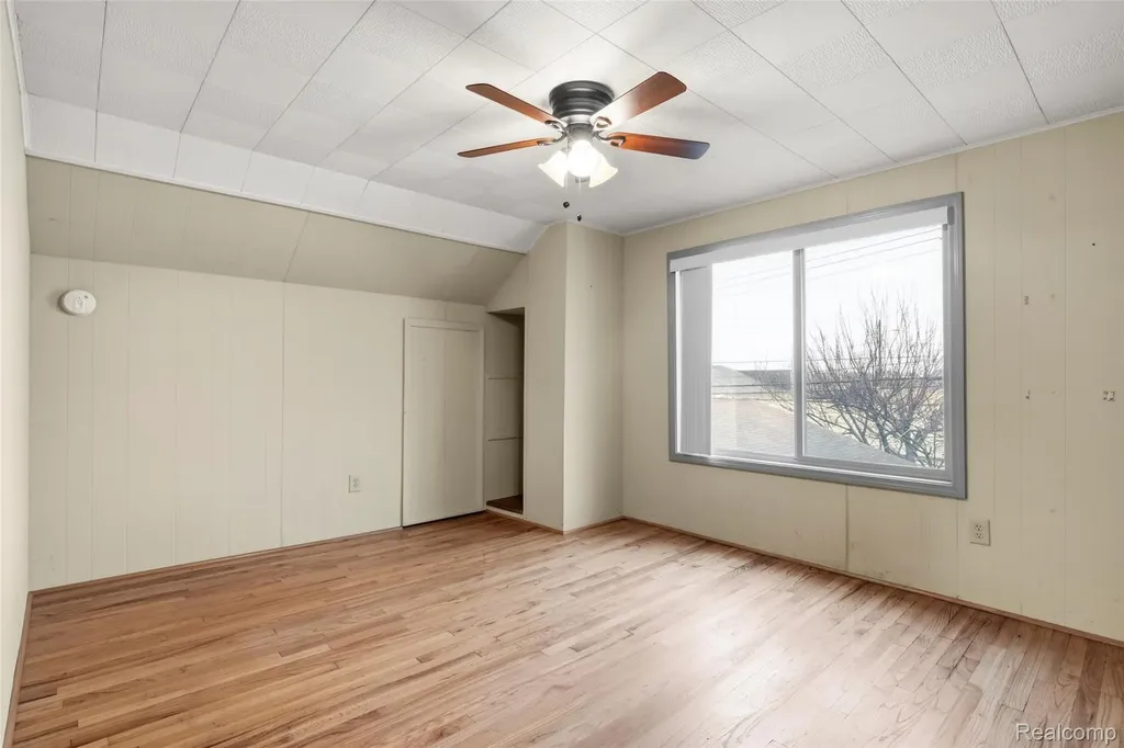 1925 Anne Avenue Lincoln Park City MI 48146