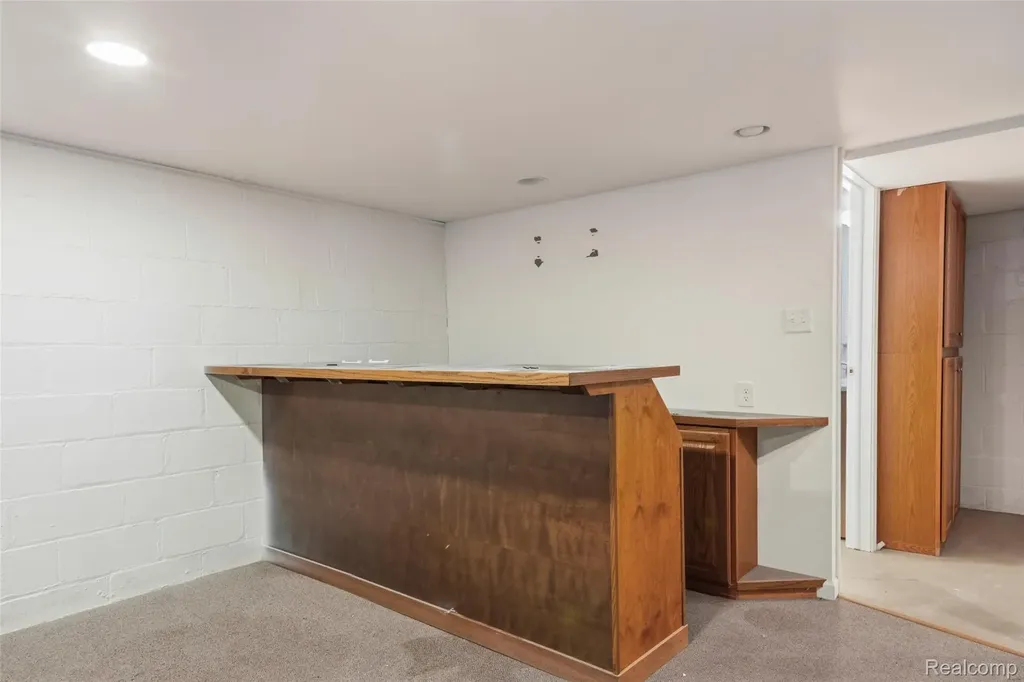 1925 Anne Avenue Lincoln Park City MI 48146