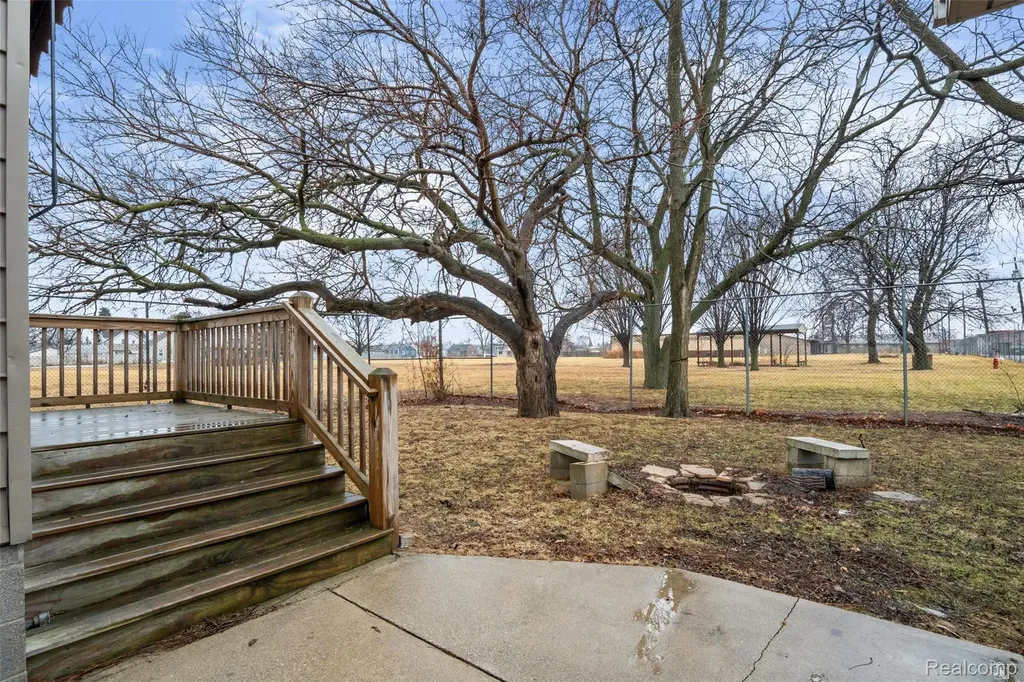 1925 Anne Avenue Lincoln Park City MI 48146