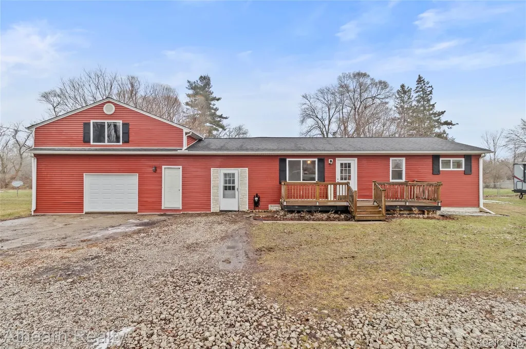 3053 Eastgate Street Burton City MI 48519