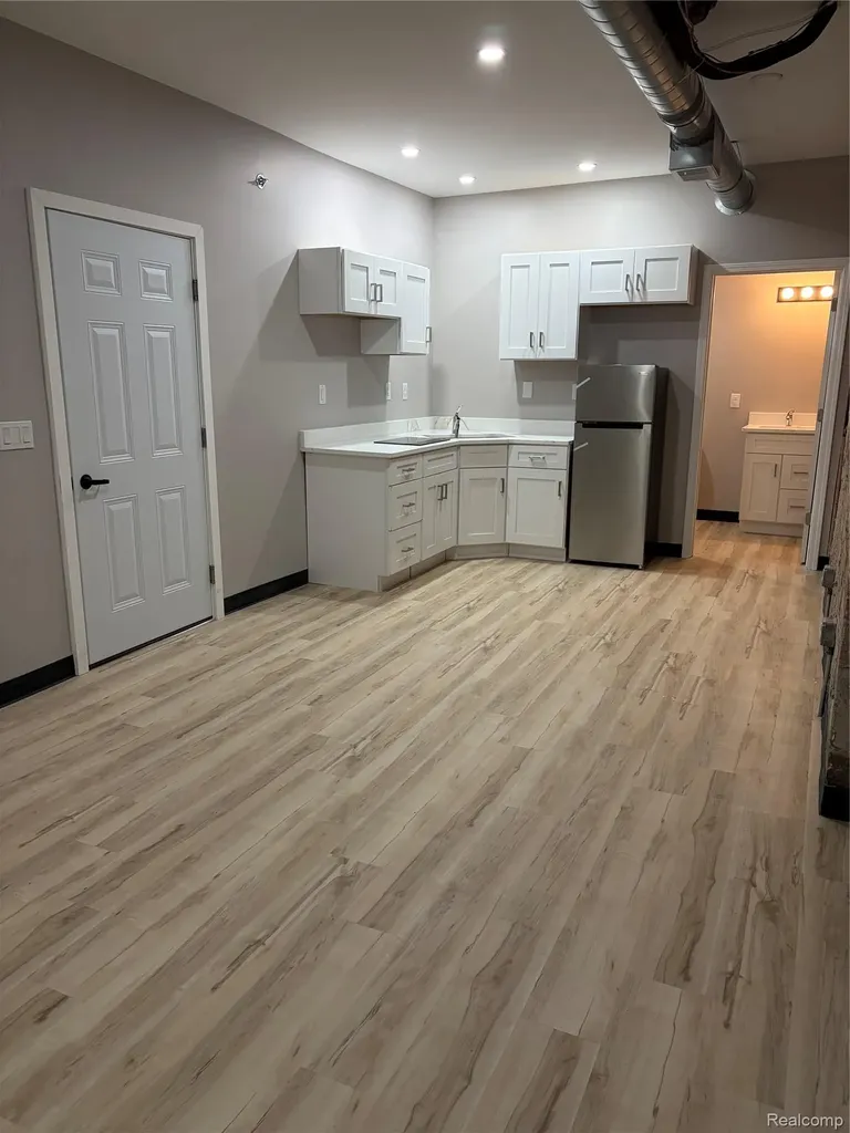 30 E Philadelphia Street Detroit City MI 48202