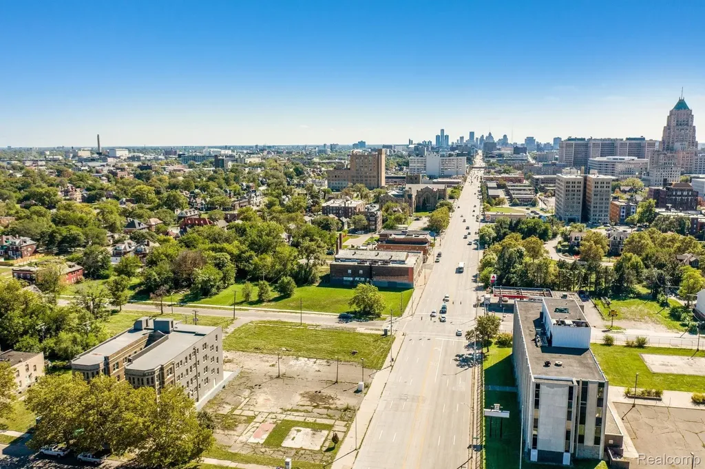 30 E Philadelphia Street Detroit City MI 48202