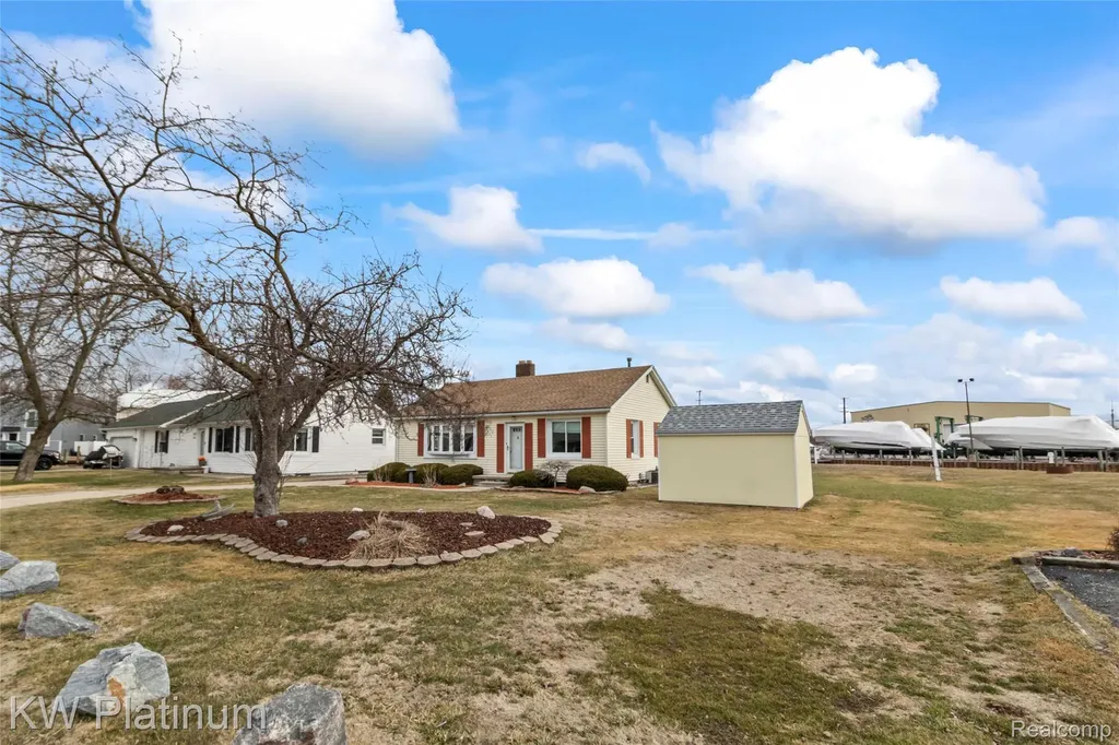 7811 Alexandria Drive Ira Township MI 48023