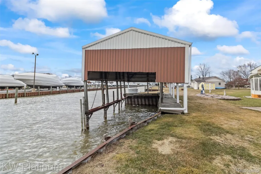 7811 Alexandria Drive Ira Township MI 48023
