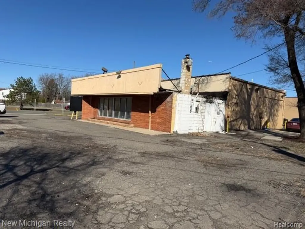 5347 Telegraph Dearborn Heights City MI 48125