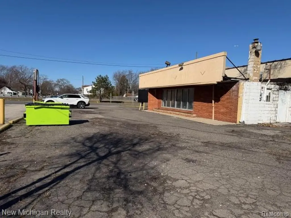 5347 Telegraph Dearborn Heights City MI 48125