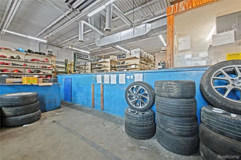 20500 Mound Road Detroit City MI 48234