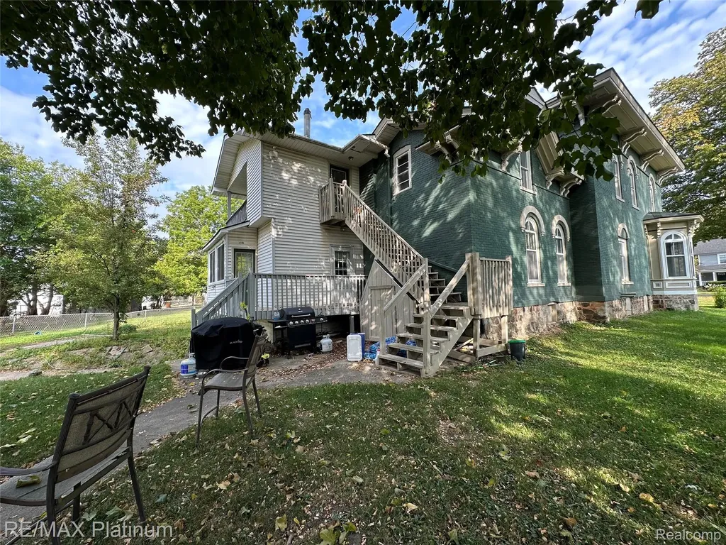310 E Main Street Vernon Village MI 48476