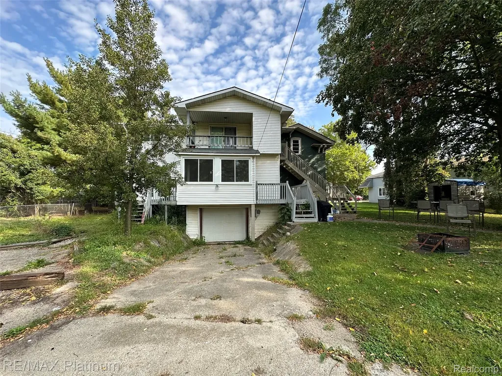 310 E Main Street Vernon Village MI 48476