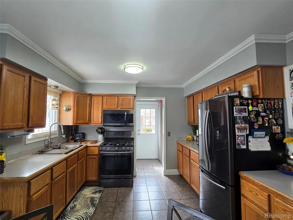 2909 Central Boulevard Highland Charter Township MI 48380