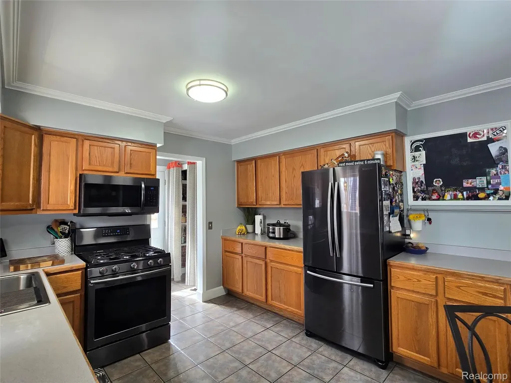 2909 Central Boulevard Highland Charter Township MI 48380