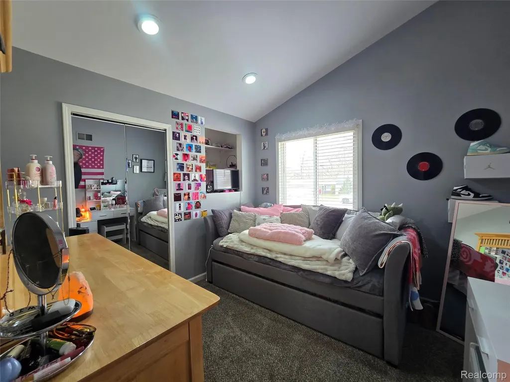2909 Central Boulevard Highland Charter Township MI 48380