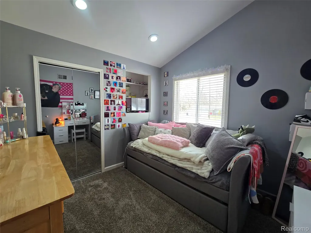 2909 Central Boulevard Highland Charter Township MI 48380