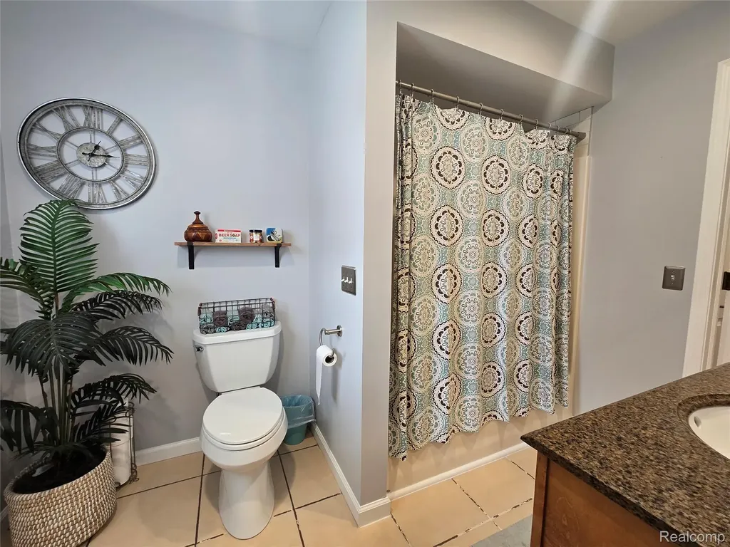 2909 Central Boulevard Highland Charter Township MI 48380