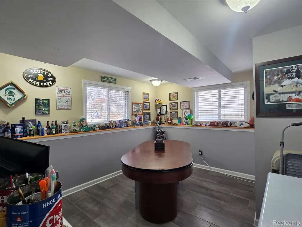 2909 Central Boulevard Highland Charter Township MI 48380