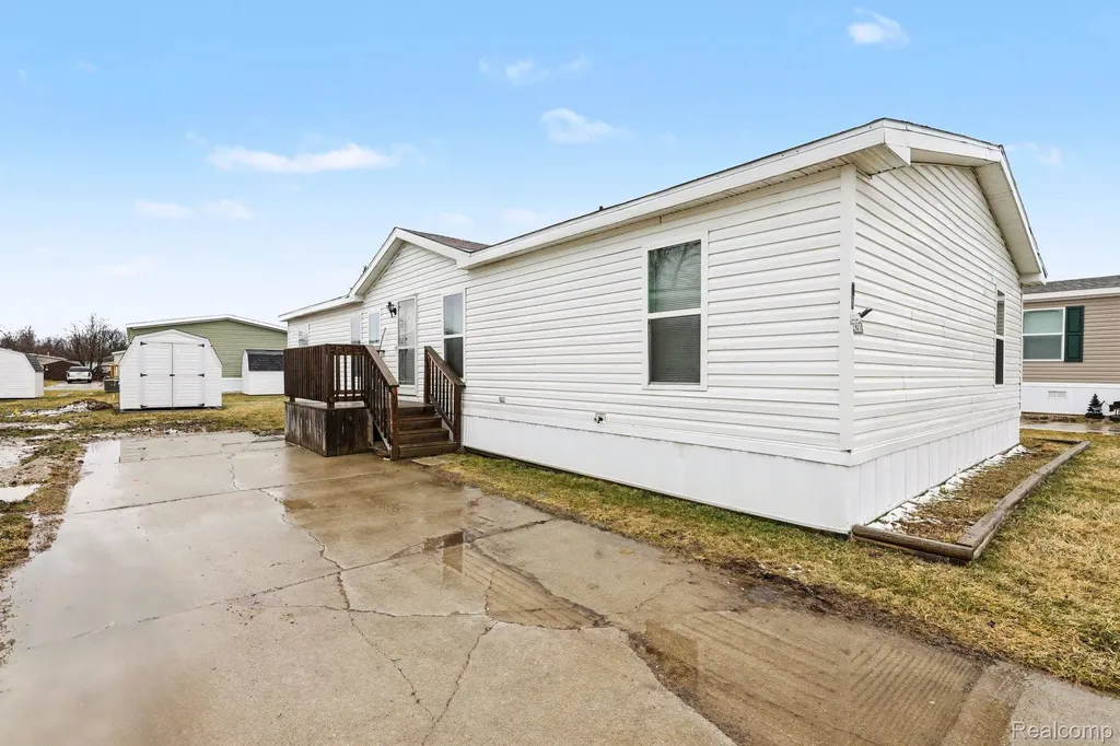 4281 Louie Lane North Branch Village MI 48461