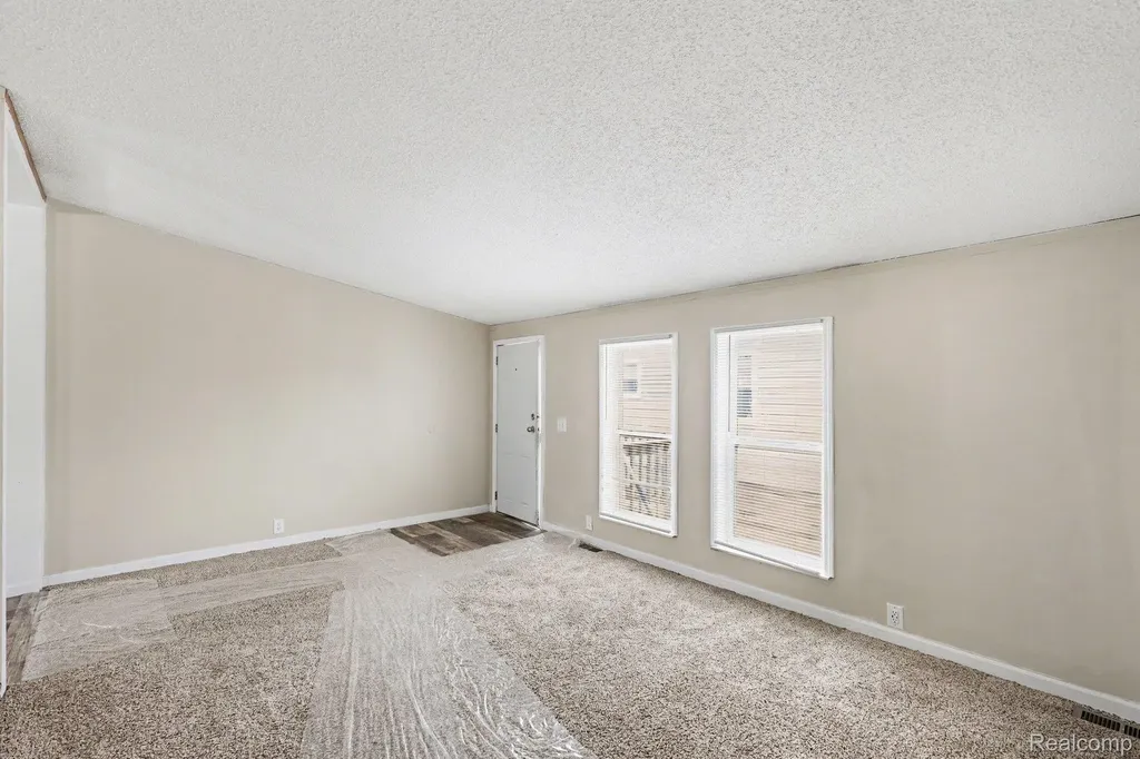 4281 Louie Lane North Branch Village MI 48461