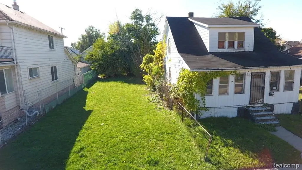 19 Bell Street Ecorse City MI 48229