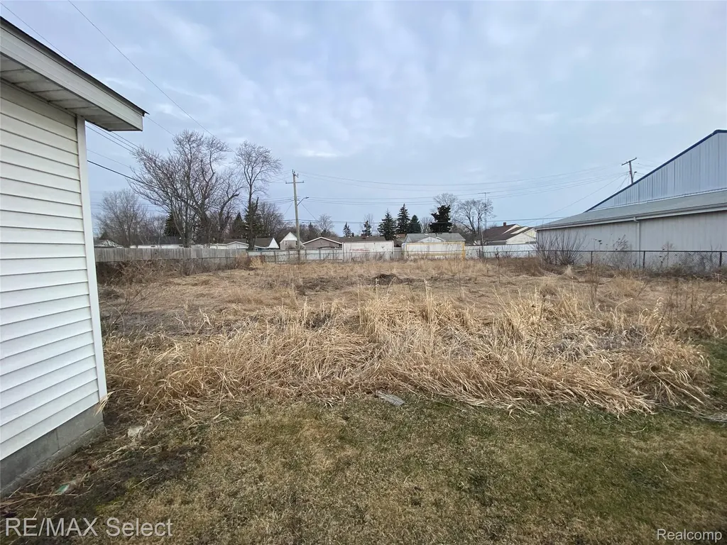 51 Runnels Street Port Huron City MI 48060