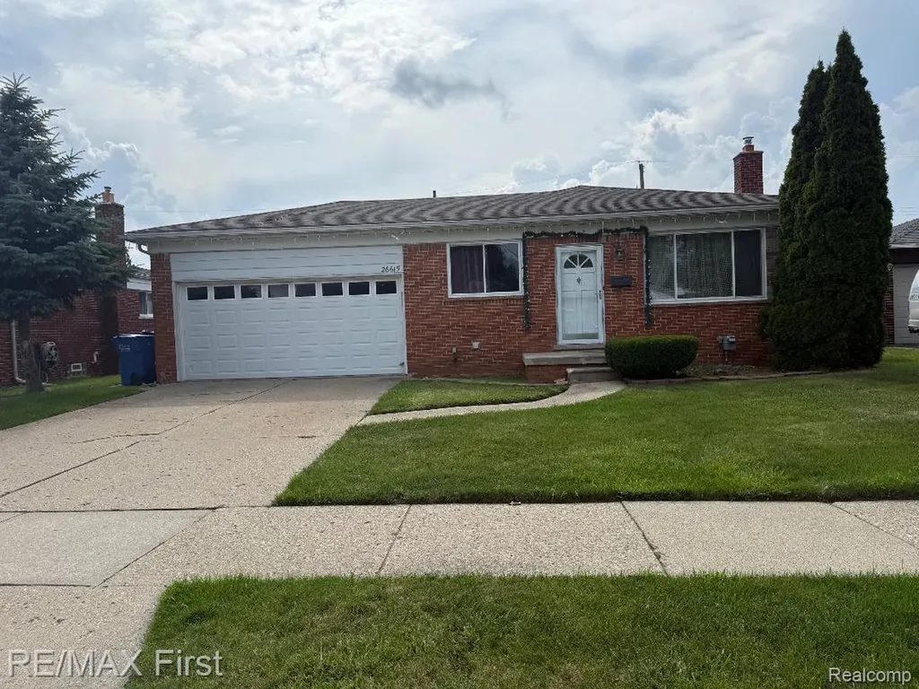 26615 Richard Drive Warren City MI 48089