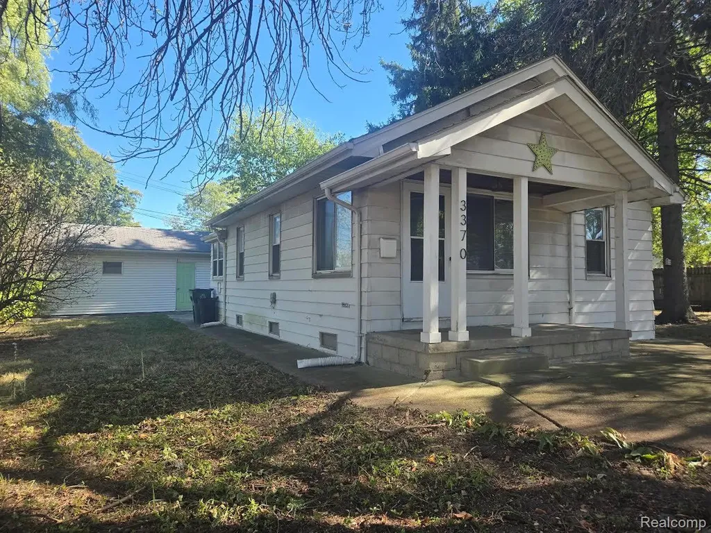 3370 Harris Street Ferndale City MI 48220