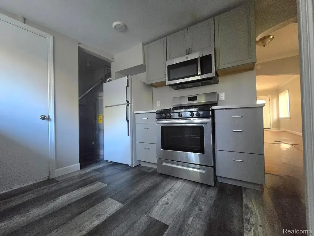 3370 Harris Street Ferndale City MI 48220