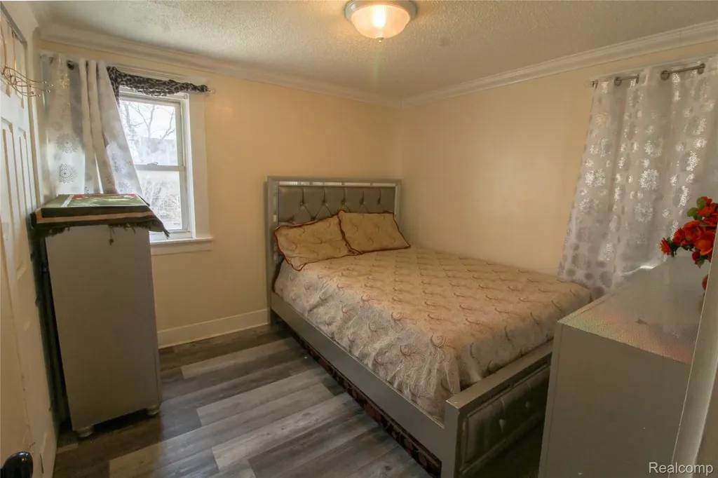 4874 Renville Street Detroit City MI 48210