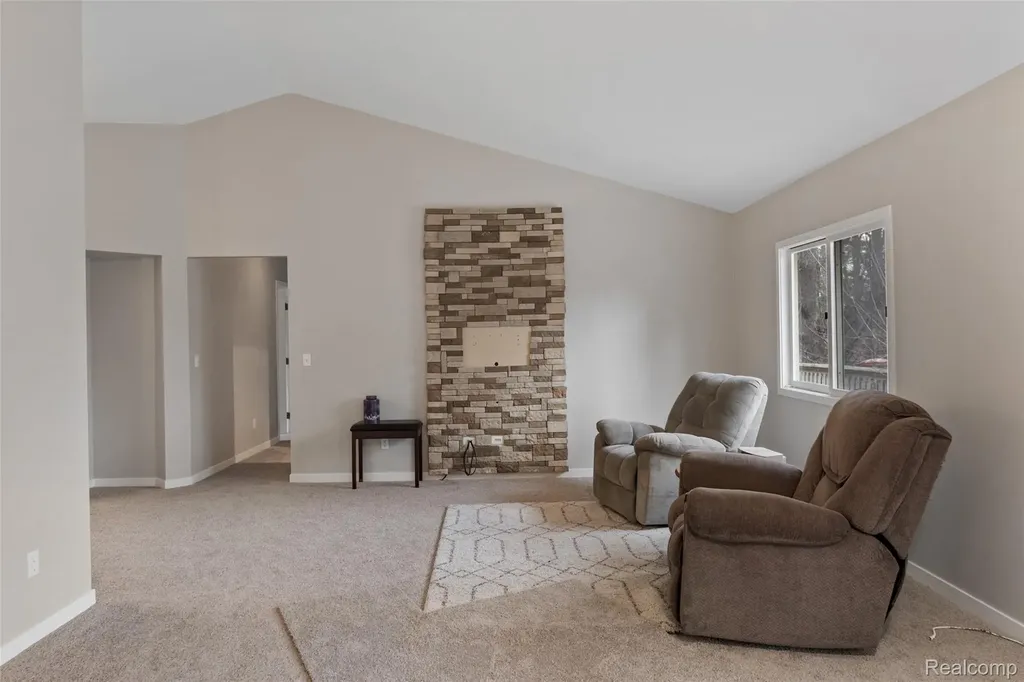 8732 Elizabeth Lake Road White Lake Charter Township MI 48386