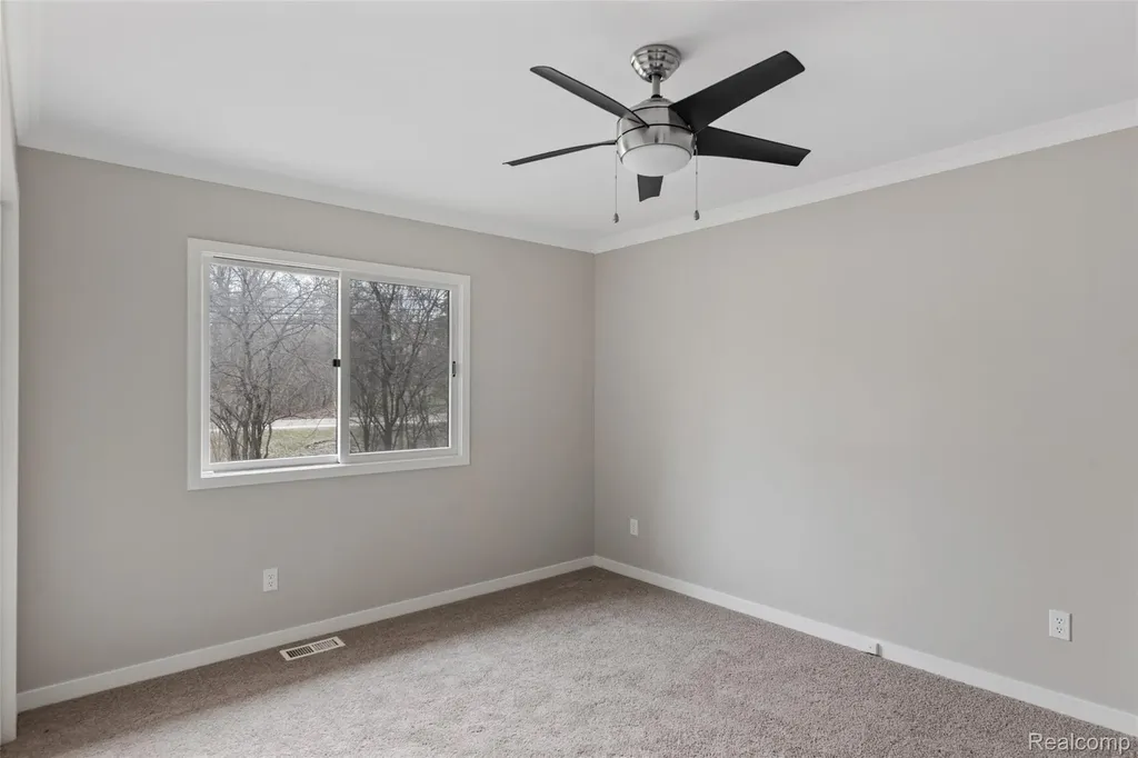 8732 Elizabeth Lake Road White Lake Charter Township MI 48386