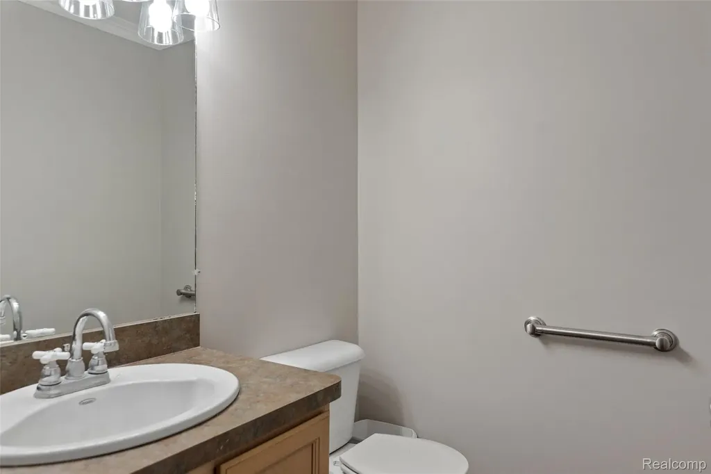 8732 Elizabeth Lake Road White Lake Charter Township MI 48386