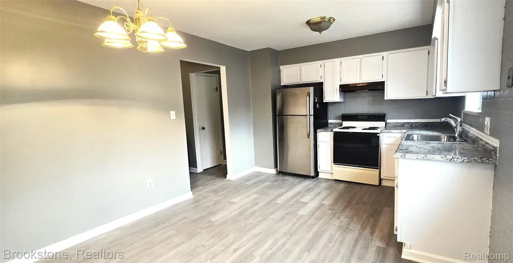 11920 Maxfield Boulevard Hartland Township MI 48353