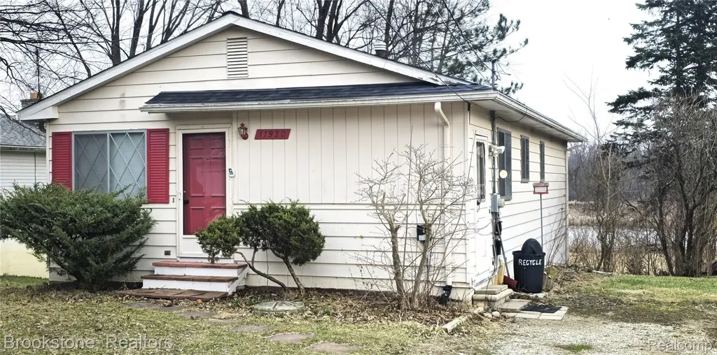 11920 Maxfield Boulevard Hartland Township MI 48353