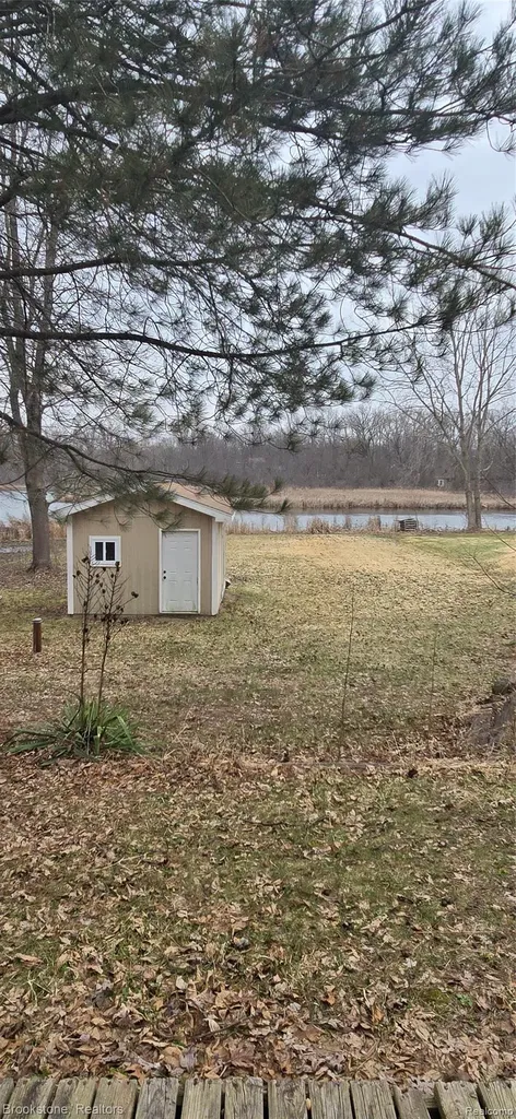 11920 Maxfield Boulevard Hartland Township MI 48353