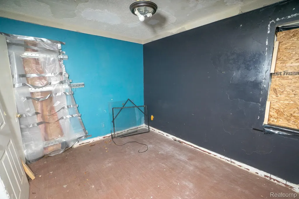 18712 Waltham Street Detroit City MI 48205