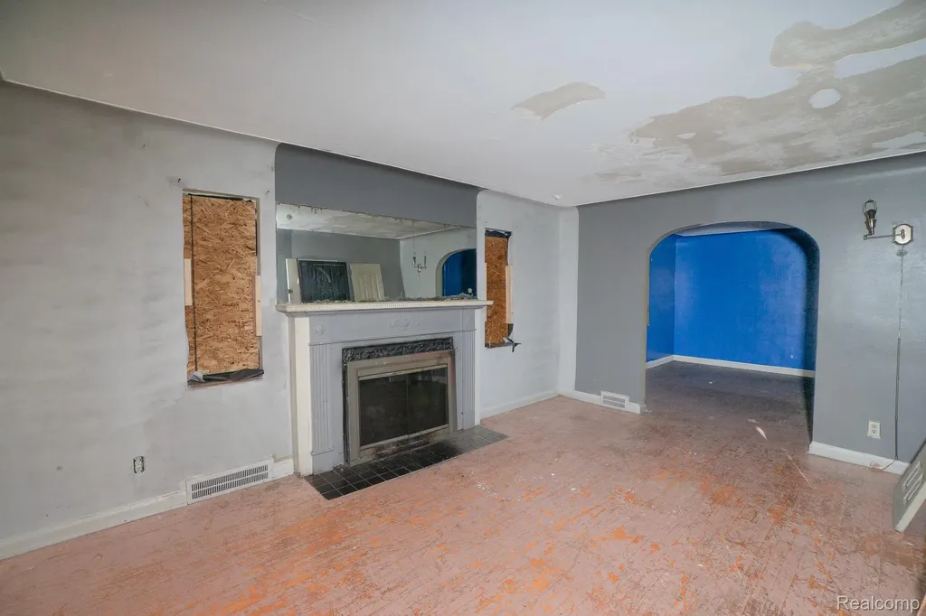 18712 Waltham Street Detroit City MI 48205