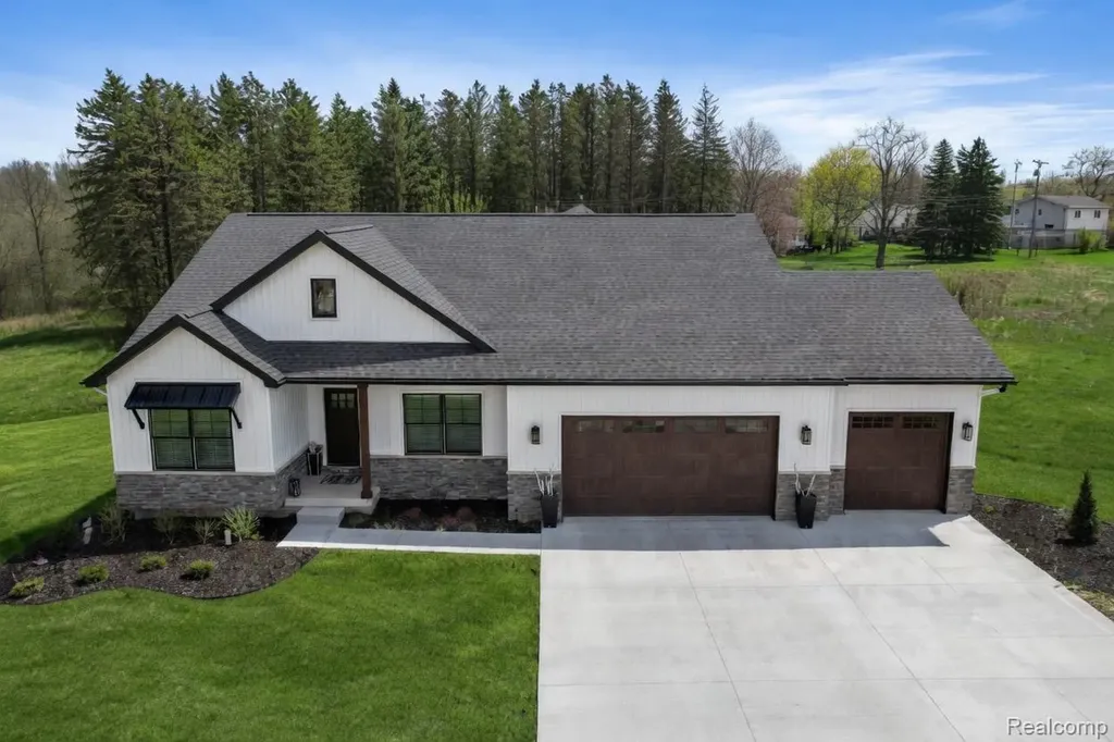 12854 Poppy Lane Fenton Charter Township MI 48451