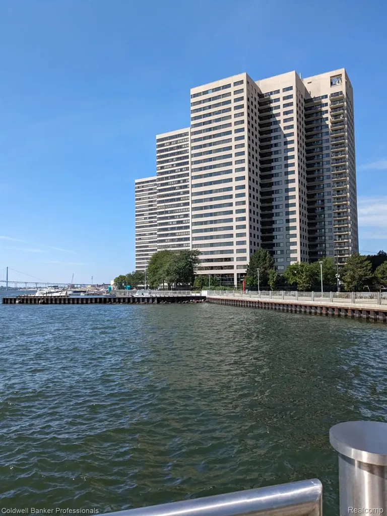 1001 W Jefferson Riverfront Drive Detroit City MI 48226